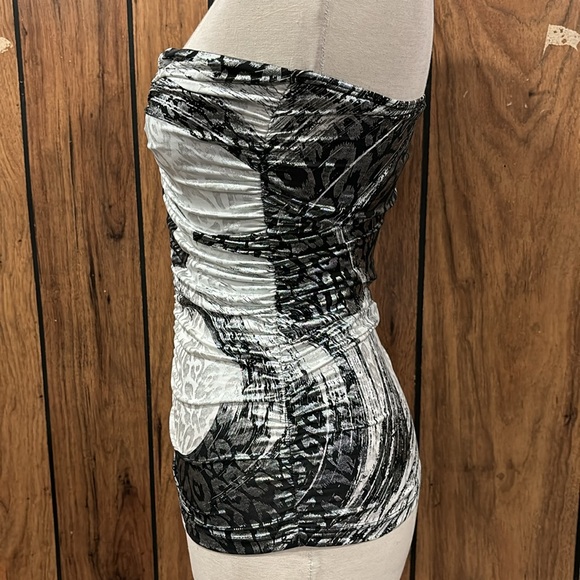 Black and White Strapless Top women’s size Small - Picture 4 of 5